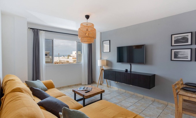 La Santa Apartment | Vacation 'El Pico' with Wi-Fi