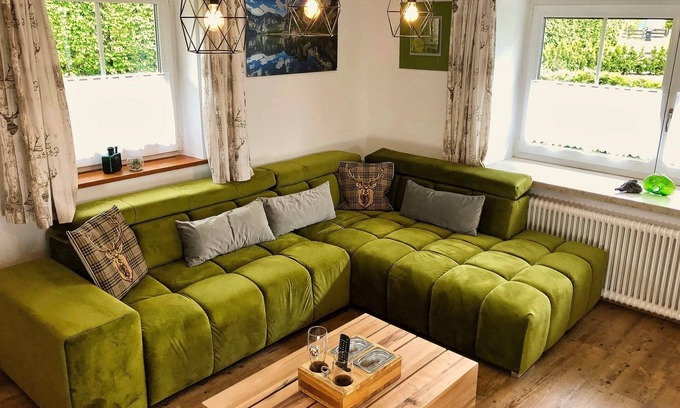 Unterschonau House | Vacation home Bergvagabund for up to 12 people, 5 separate bedrooms, garden, balcony, 165 sqm