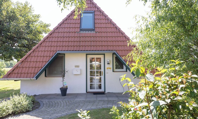 Wremen House | Vacation home Sprenger HA 11, sunny and family-friendly.
