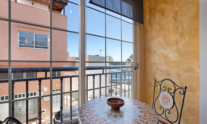 La Jaca Apartment | Vacation Home "A Lato del Mare" with Sea View & Wi-Fi