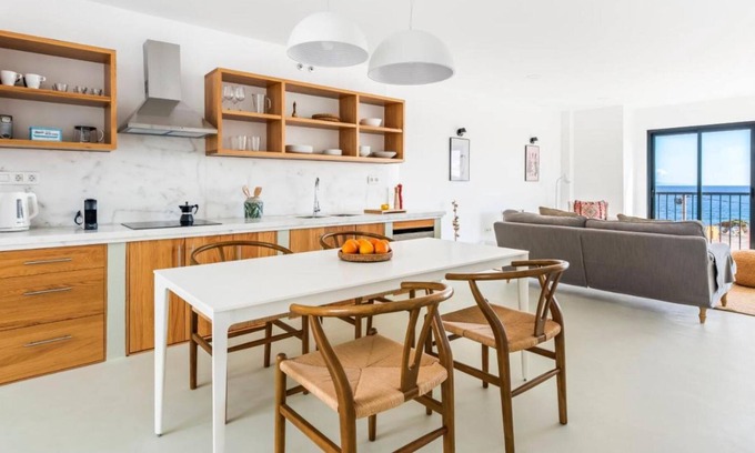 Poris de Abona House | Vacation Home Casa de Diseño Azotea y Gimnasio with Sea View, Wi-Fi & Terrace