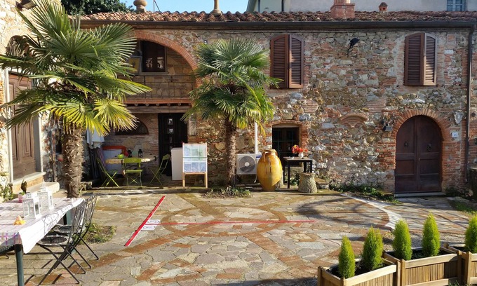 Filettole House | Vacation Home Tuscany Filettole, Pisa, in the hearth of Tuscany