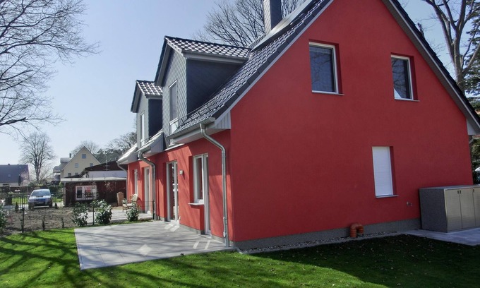 Graal Mueritz House | Vacation home with 4 bedrooms, 2 parking spaces for 6 pers.