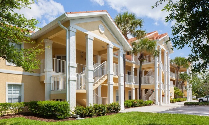 Ole Condo | Vacation in Paradise. New Kitchen, New bedroom furniture.