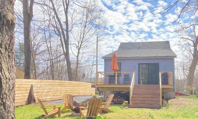 Mount Marion House | VACATION Mod Cottage Idyllic Setting Every Amenity