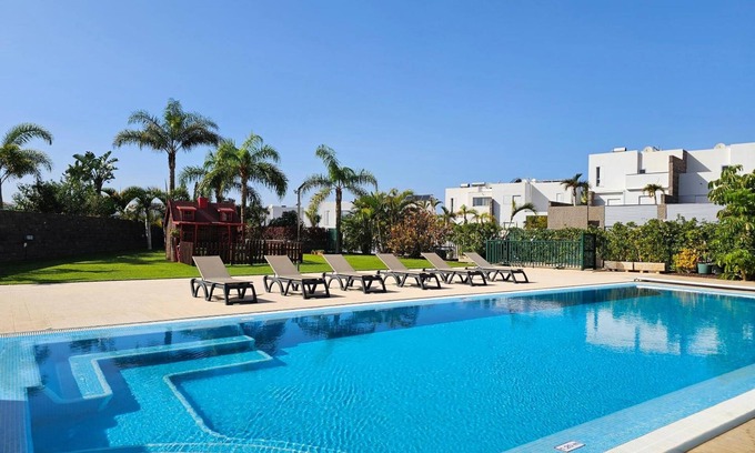 Costa Adeje Villa | Vacation Villa 'Karat Oasis Del Duque' with Sea View, Wi-Fi and Air Conditioning