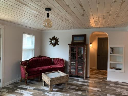 Raton House | Valentine's Northern New Mexico Mountain Ranch on Colorado Border retreat