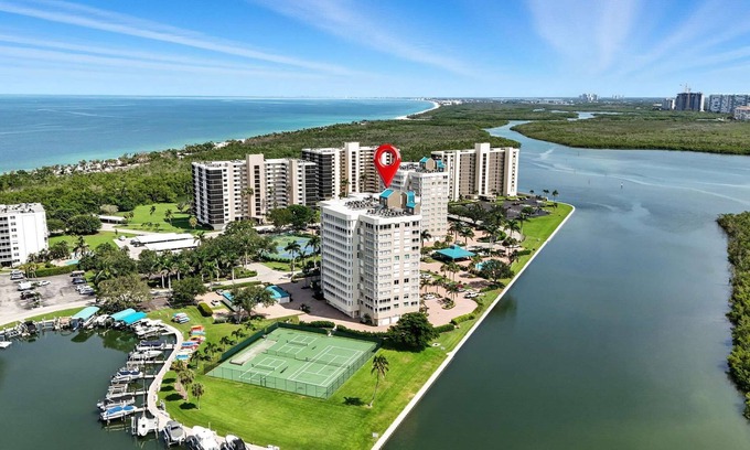 Vanderbilt Beach Condo | Vanderbilt Beach Views from 2 Lanais