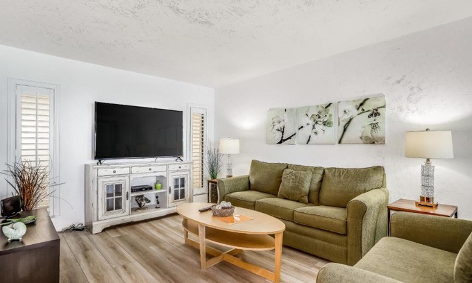 Vanderbilt Beach Apartment | Vanderbilt Beachside Condos