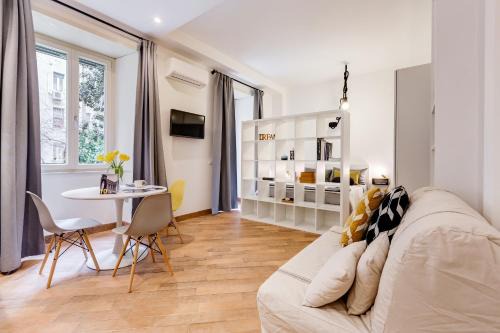 Flaminio Apartment | Vasari's Home
