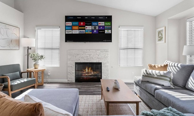 North Las Vegas House | Vegas Getaway Haven 4 BD w/Movie Room