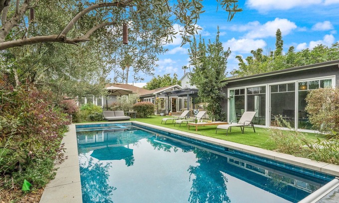 Mar Vista House | Venice/GameRoom/Theater/Pool/Spa