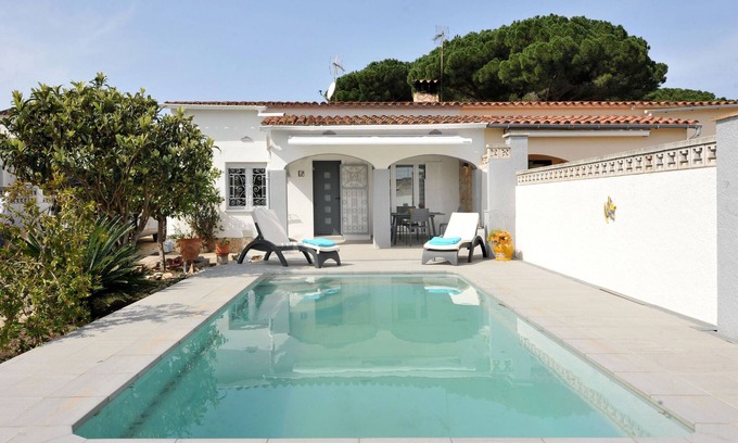 L'Escala House | VENTALLO: House with private swimming pool in l'Escala, ground floor, ideal for your holidays