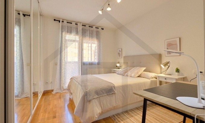 Centro y casco historico Apartment | VerdeMar - con plaza de garaje a 5 min del centro.