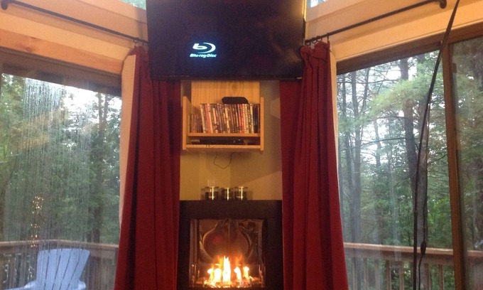 West Hartford House | Vermont 'Treehouse' at Quechee Club, Sleeps 6