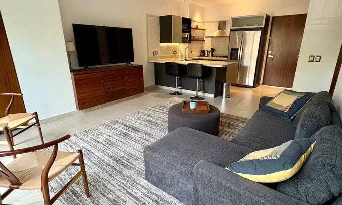 Diaz Ordaz Apartment | Versalles Corner