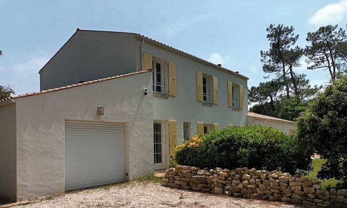 La Remigeasse Villa | Very beautiful villa on the Atlantic coast 5 minutes from the beach 6 bedrooms garden 1300 M2