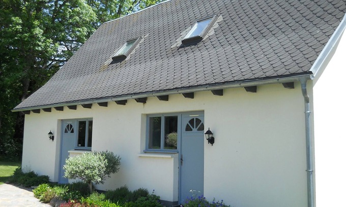 Egliseneuve-d'Entraigues Cottage | Very comfortable, quiet, cozy cottage, wifi, Sancy near Super Besse