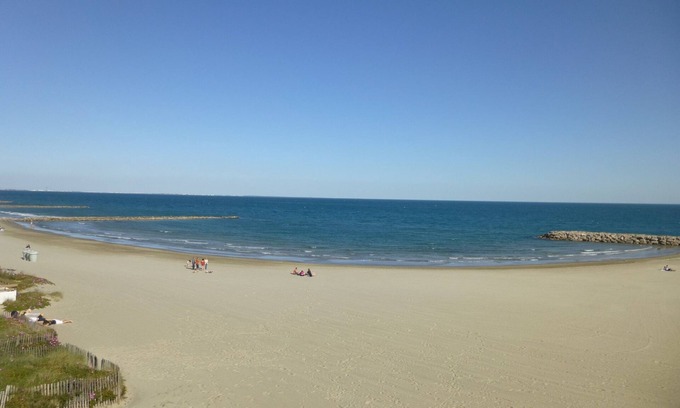 Carnon-Plage Apartment | Very nice family apartment in 1st line facing the sea with large terrace