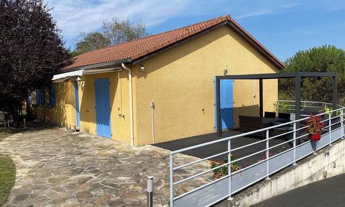 Unieux House | Very nice suite completely independent with its private bathroom