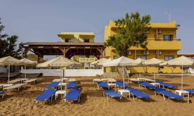 Kato Stalos Hotel | Vetoula hotel suite B4 on Stalos sandy beach
