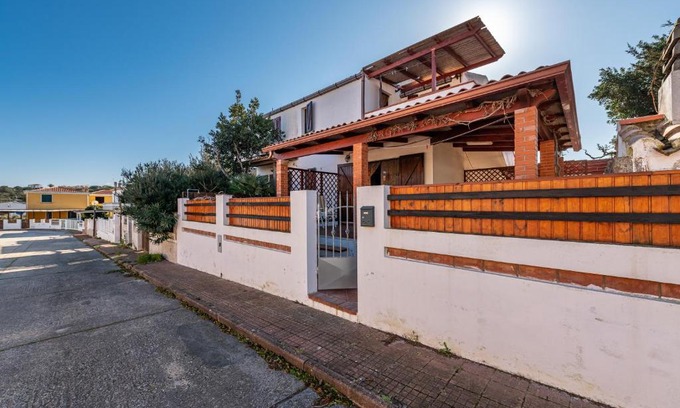 Calasetta House | Via Delle Mimose 14