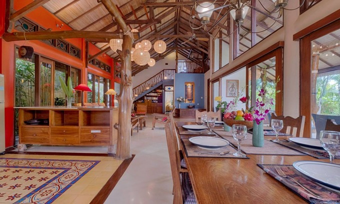 Denpasar Timur Villa | Vibrant Soulful Bali Home for Short Term Rent