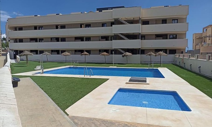 Benajarafe Apartment | Victoria 2. Piscina comunitaria