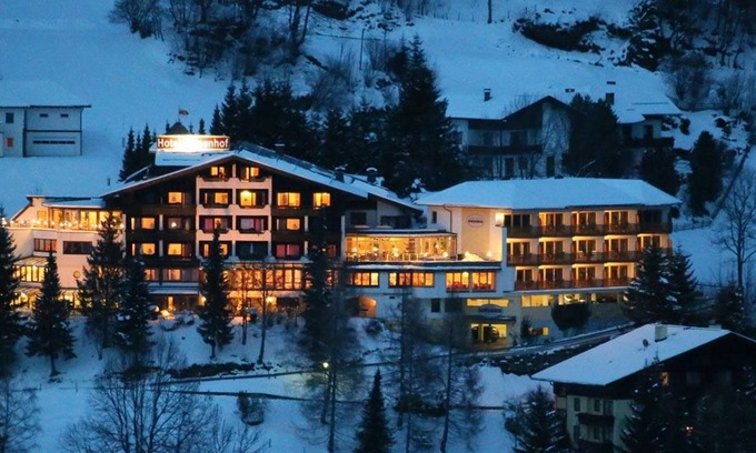 Bad Kleinkirchheim House | Vierbettzimmer "glücksmomente" 53 m² - Wohlfühl & Genusshotel Felsenhof