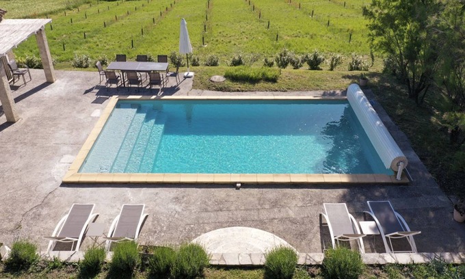 Saint-Michel-l'Observatoire Villa | Villa for 10 people, private pool, garden not overlooked