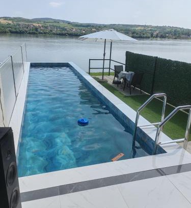 Cerevic Villa | Vila ČAROLIJA Futog