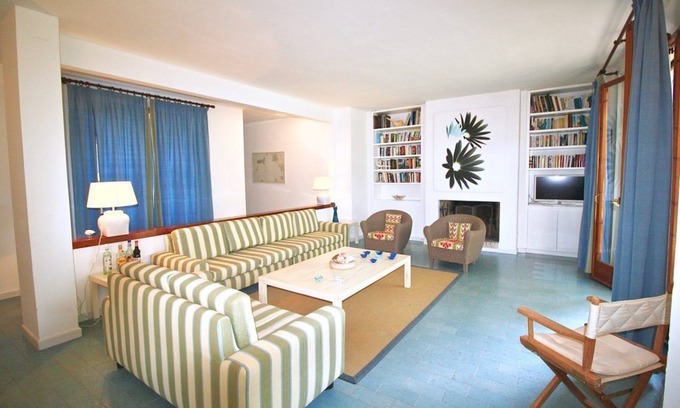 Le Rocchette Villa | VILLA SIRENA - Six Bedroom Villa, Sleeps 12