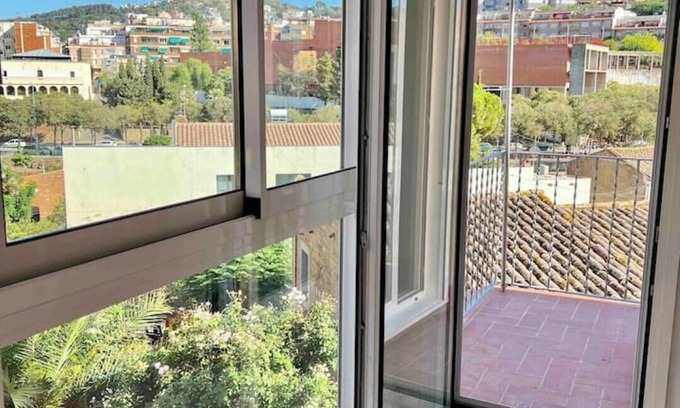 Horta-Guinardo Villa | Villa 348 m2 Lujo Céntrico con Vistas Panorámicas