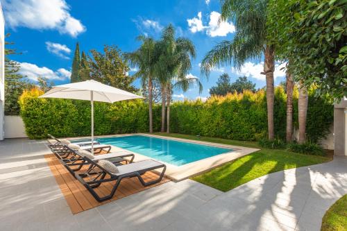 Lecce Villa | Villa Acquadimare - Pool Terrace Jacuzzi
