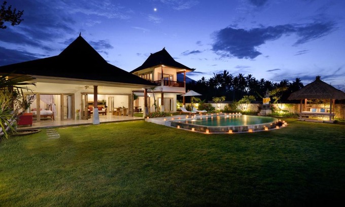 Purwakerti Villa | Villa Agung Amed