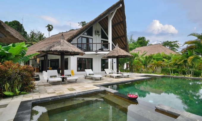 Umeanyar Villa | Villa Altamera