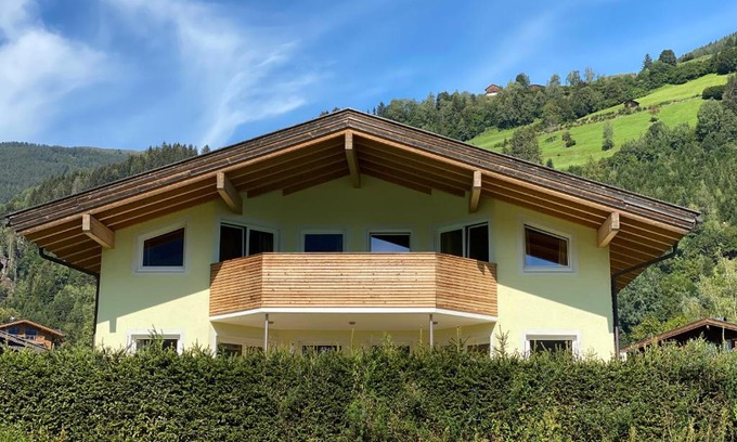 Schonbach House | Villa Deningfeld