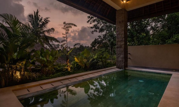 Kedewatan Villa | Villa Atas