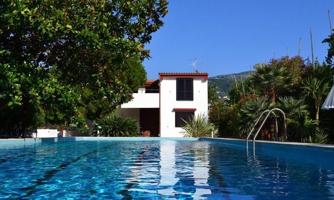 Seiano Villa | Villa Aurora - Sorrento coast with magnificent view on the Gulf of Naples