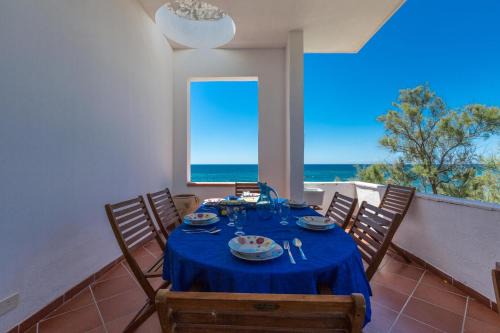 Campomarino di Maruggio House | Villa Auruca` by BarbarHouse
