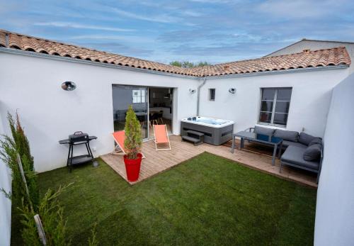 Lagord House | Villa avec Jacuzzi et Clim à Marsilly