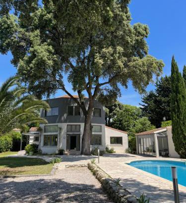 Castries Villa | Villa avec piscine et salle de sport