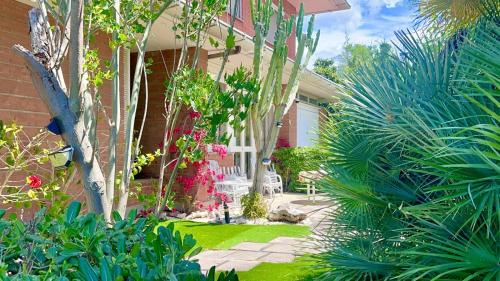 Latina House | VILLA BRANDO EXCLUSIVE - 9P - Bike Rental - Near Sabaudia & Pontine Beaches - Jubilee Ideal - Not a typical villa, it's truly a different experience