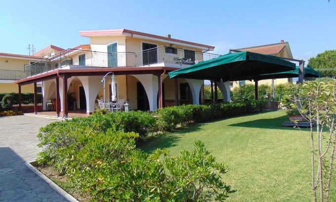 Pontecagnano Faiano Bed & Breakfast | Villa Celeste B&B