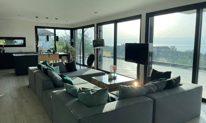 Publier Villa | Villa D'architecte Superbe vue Panoramique lac
