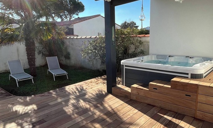 Sainte-Marie-de-Re House | Villa de l'Arroche Marine : for up to 8 people.