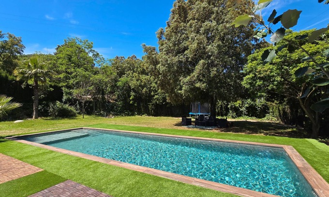 Santa Cristina de Aro Villa | Villa 'Del Sol' with Mountain View, Wi-Fi and Air Conditioning