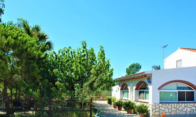 Sant Jaume d'Enveja Villa | Villa Delta, 2000 m plot with pool, barbecue and private lagoon