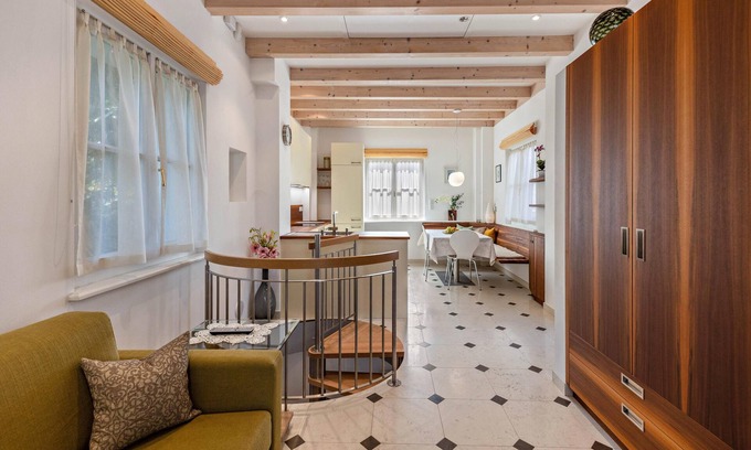 Old Town Villa | Villa 'Dependance Runkelstein' with Mountain View and Garden in a wonderful location