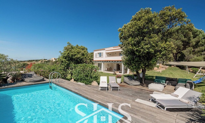 Palau Villa | Villa Elena - Charming Oasis with heated pool